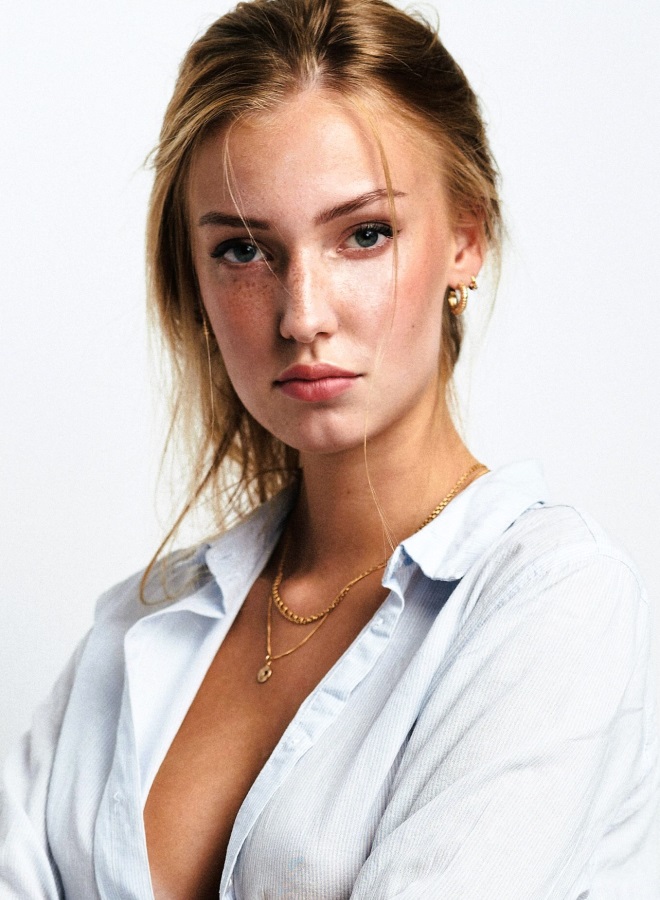 01