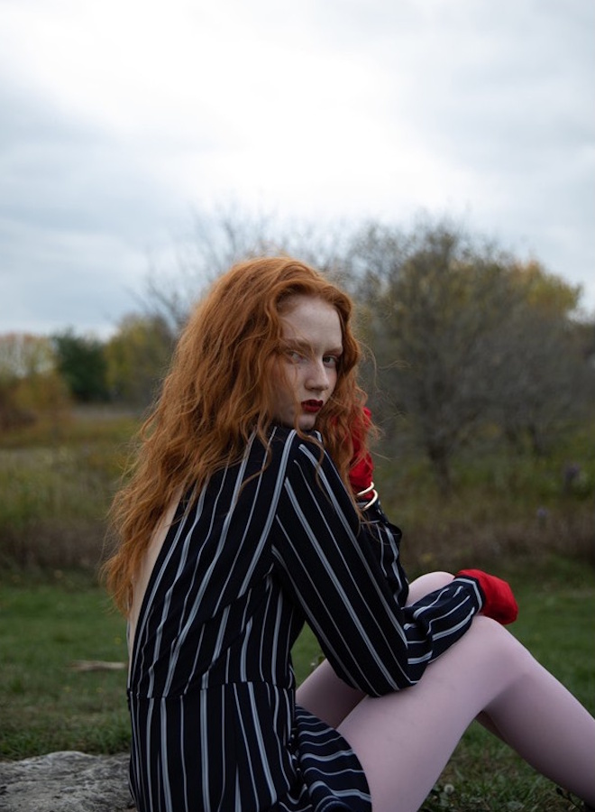 025